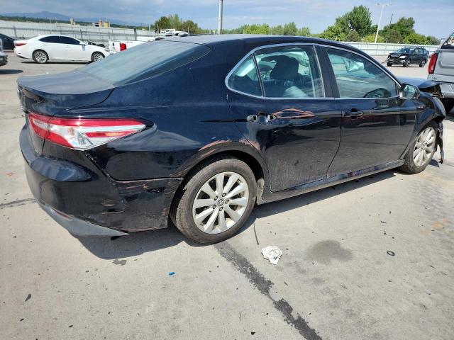 4T1B11HKXJU063906 - 2018 TOYOTA CAMRY L BLACK photo 3