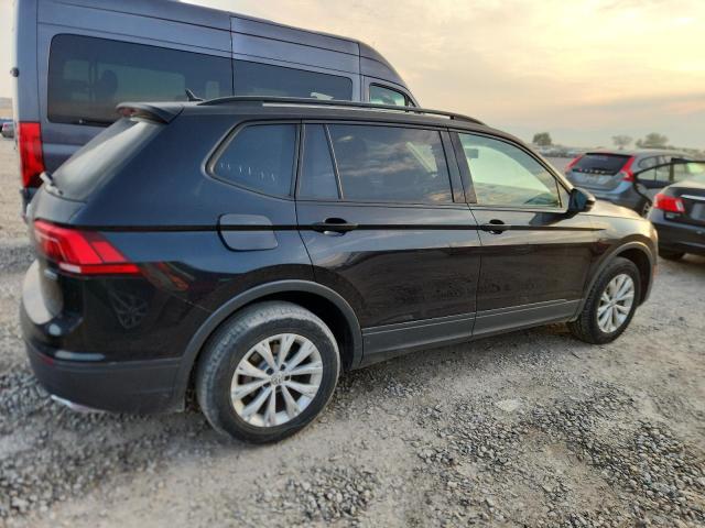 3VV0B7AX9LM084093 - 2020 VOLKSWAGEN TIGUAN S შავი ფოტო 3