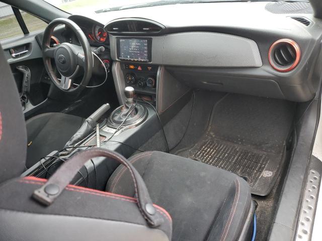 JF1ZNAA11F8711437 - 2015 TOYOTA SCION FR-S 白色 照片 8