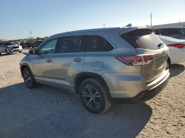 5TDKKRFH2GS142748 - 2016 TOYOTA HIGHLANDER XLE Braun Foto 2