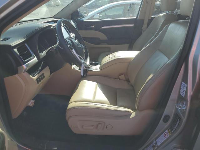 5TDKKRFH2GS142748 - 2016 TOYOTA HIGHLANDER XLE Braun Foto 7