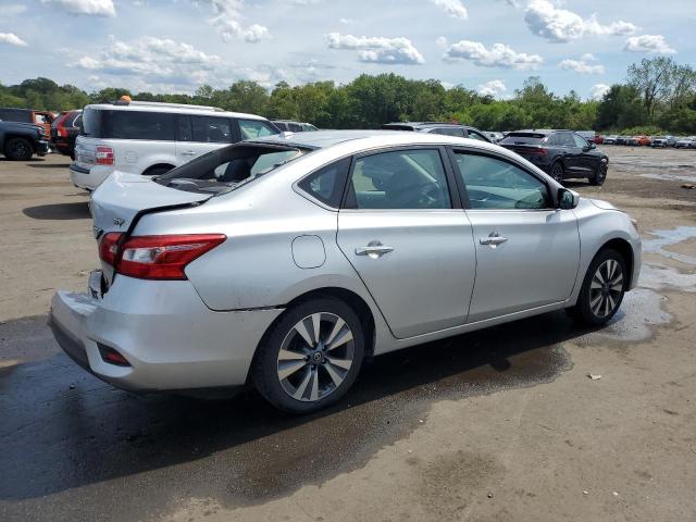 3N1AB7AP0KY415138 - 2019 NISSAN SENTRA S 银色 照片 3