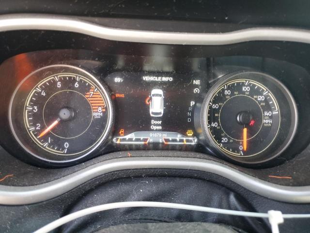 1C4PJMBS0HW612175 - 2017 JEEP CHEROKEE TRAILHAWK SILVER photo 9