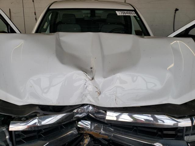 1GCNKNEH7HZ366217 - 2017 CHEVROLET SLVRD K1500 WHITE photo 11