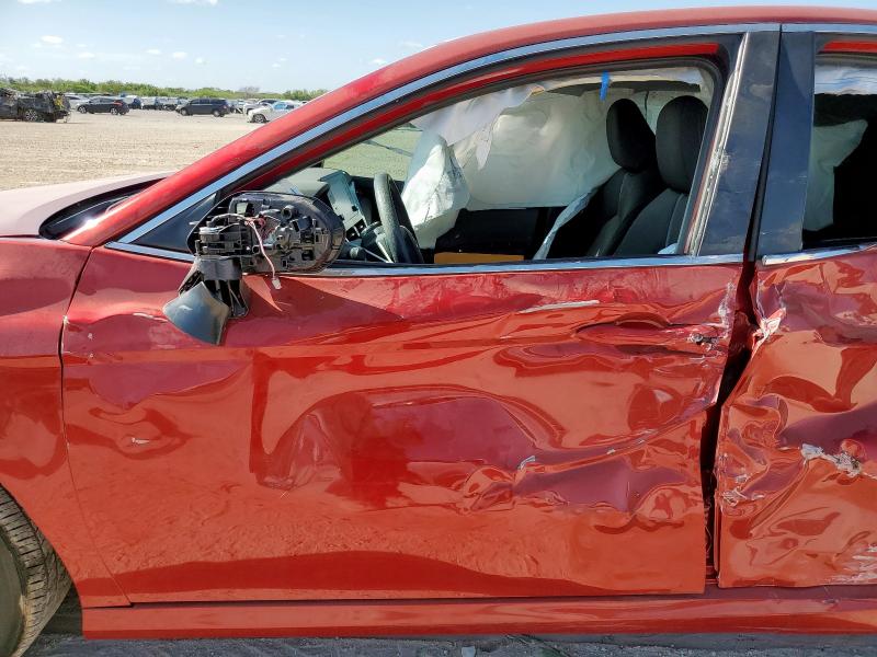 4T1R11AK3PU135403 - 2023 TOYOTA CAMRY LE RED photo 7