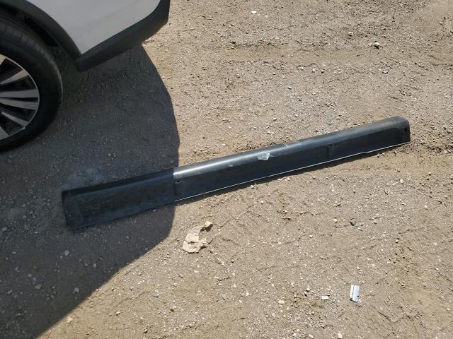 JA4AD3A30KZ010748 - 2019 MITSUBISHI OUTLANDER SE WHITE photo 12