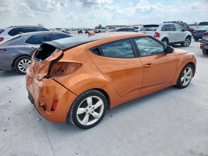 KMHTC6ADXDU175293 - 2013 HYUNDAI VELOSTER ORANGE photo 3