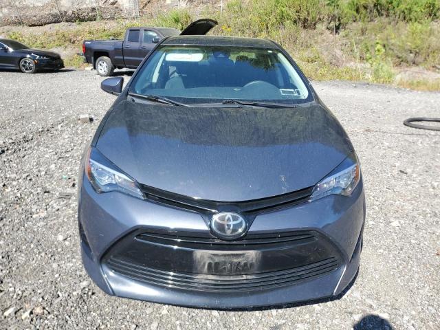 5YFBURHEXJP756203 - 2018 TOYOTA COROLLA L ლურჯი ფოტო 5