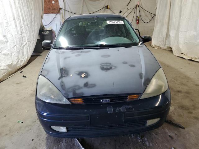 3FAFP37363R149191 - 2003 FORD FOCUS ZX5 BLUE photo 5