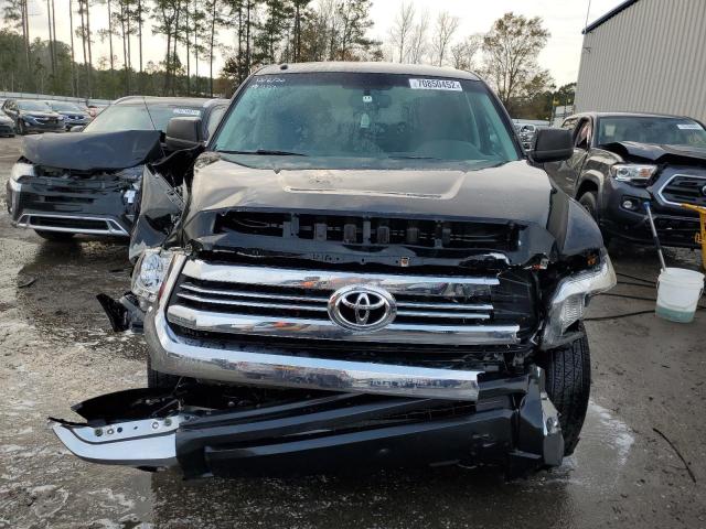 5TFDW5F1XHX665293 - 2017 TOYOTA TUNDRA CREWMAX SR5 BLACK photo 5