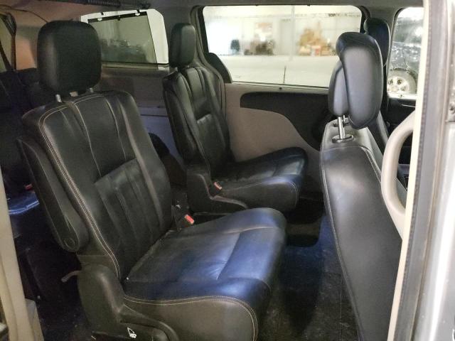 2A4RR8DG3BR775298 - 2011 CHRYSLER TOWN & COU TOURING L SILVER photo 11