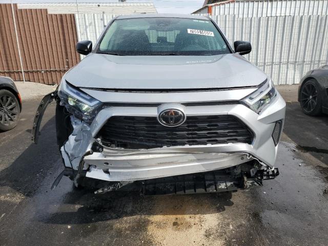2T3F1RFV5RW436303 - 2024 TOYOTA RAV4 LE SILVER photo 5