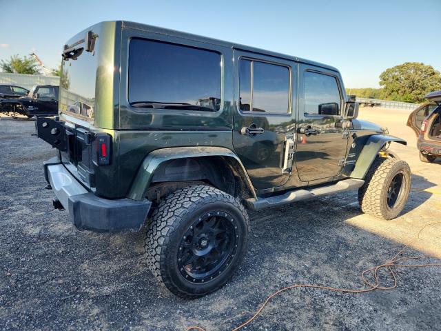 1J4HA5H18BL615952 - 2011 JEEP WRANGLER U SAHARA Verde foto 3