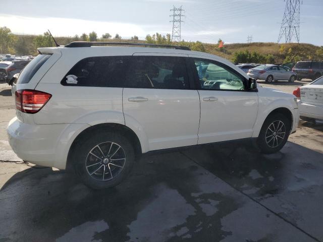 3C4PDCAB3JT276231 - 2018 DODGE JOURNEY SE WHITE photo 3