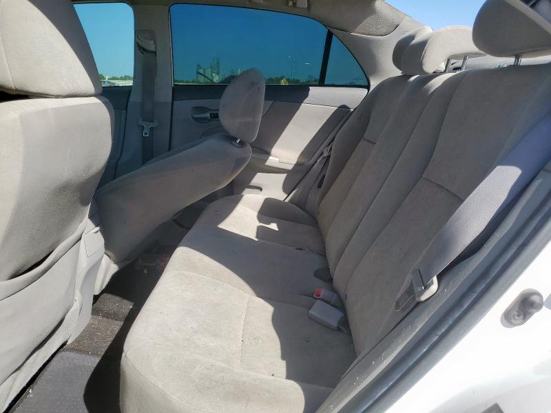 1NXBU4EE9AZ377280 - 2010 TOYOTA COROLLA BASE Білий фото 10