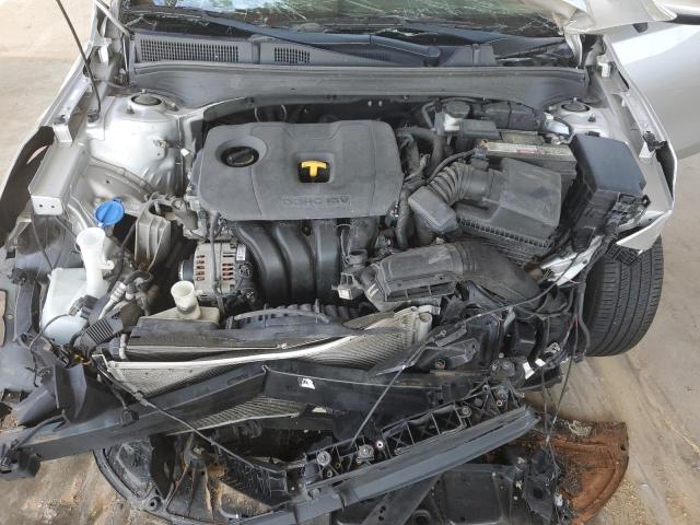 3KPF24AD9KE099019 - 2019 KIA FORTE FE GRAY photo 21