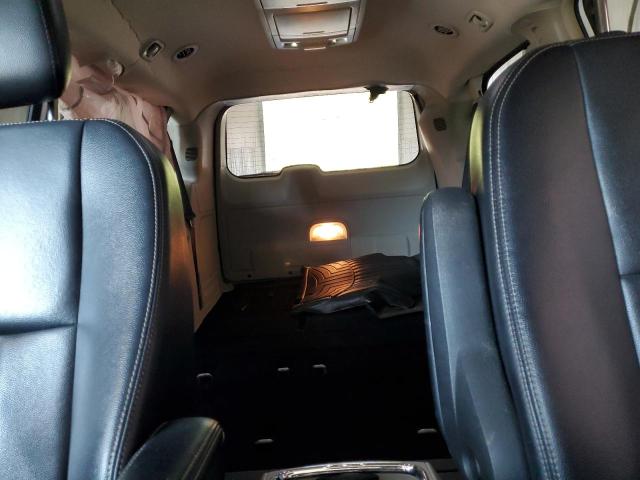 2C4RC1BG7FR618879 - 2015 CHRYSLER TOWN & COU TOURING WHITE photo 10