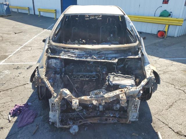 JTDKN3DU2B1363888 - 2011 TOYOTA PRIUS WHITE photo 5