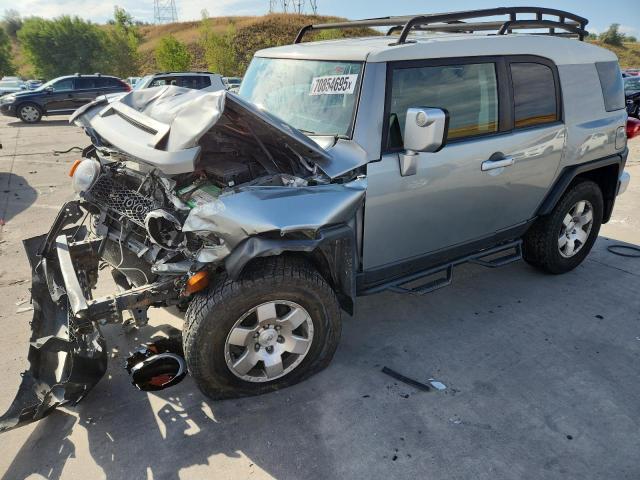 2012 TOYOTA FJ CRUISER, 