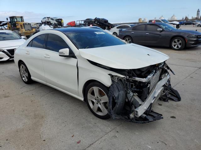 WDDSJ4GB5JN564418 - 2018 MERCEDES-BENZ CLA 250 4MATIC WHITE photo 4