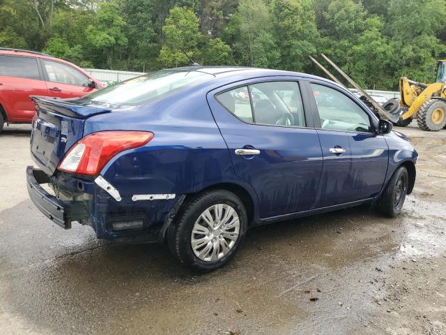 3N1CN7AP2JL844678 - 2018 NISSAN VERSA S BLUE photo 3