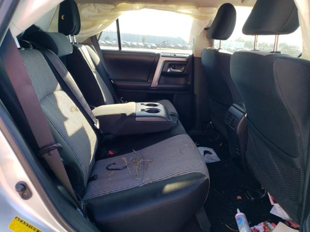 JTEBU5JRXG5314996 - 2016 TOYOTA 4RUNNER SR5/SR5 PREMIUM 银色 照片 11