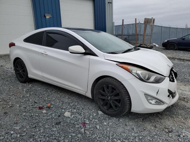 KMHDH6AE6DU021470 - 2013 HYUNDAI ELANTRA CO GS WHITE photo 4