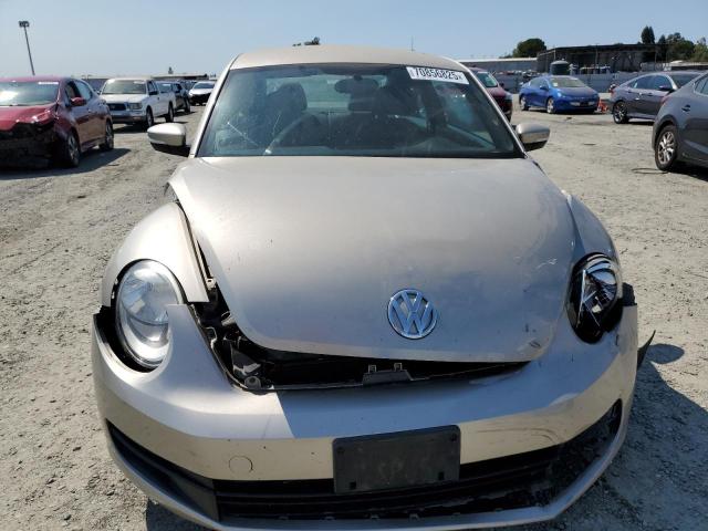 3VWJP7AT8DM605000 - 2013 VOLKSWAGEN BEETLE TAN photo 5