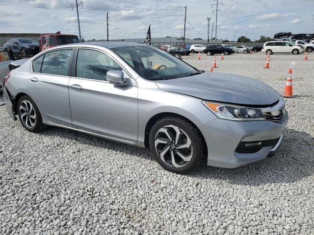 1HGCR2F92HA136545 - 2017 HONDA ACCORD EXL SILVER photo 4