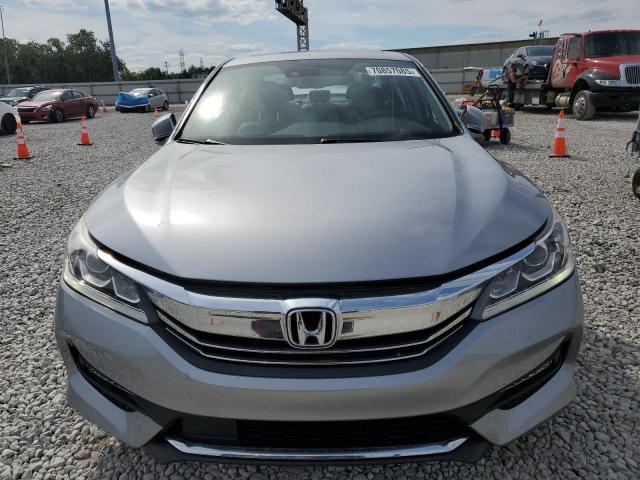 1HGCR2F92HA136545 - 2017 HONDA ACCORD EXL SILVER photo 5