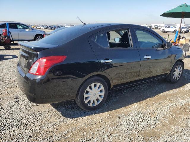 3N1CN7AP7JL862318 - 2018 NISSAN VERSA S 黑色 照片 3