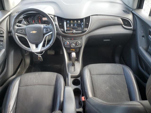 KL7CJLSB8JB635223 - 2018 CHEVROLET TRAX 1LT WHITE photo 8