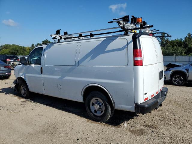 1GCWGAFP9J1322891 - 2018 CHEVROLET EXPRESS G2 თეთრი ფოტო 2