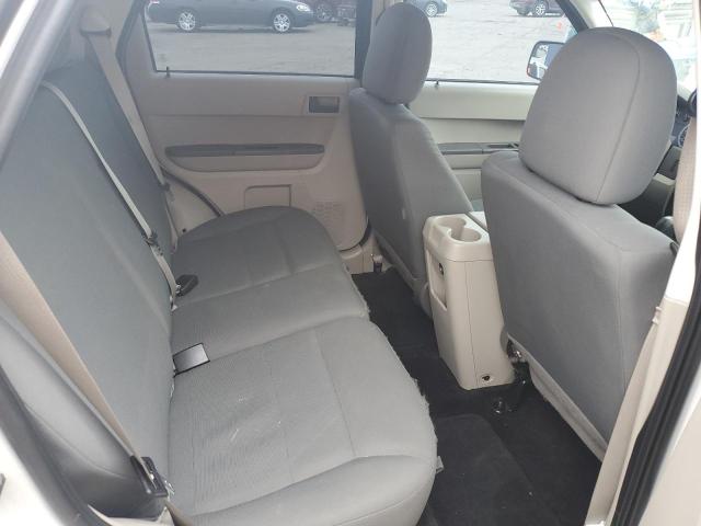 1FMCU9C78CKA94390 - 2012 FORD ESCAPE XLS WHITE photo 11