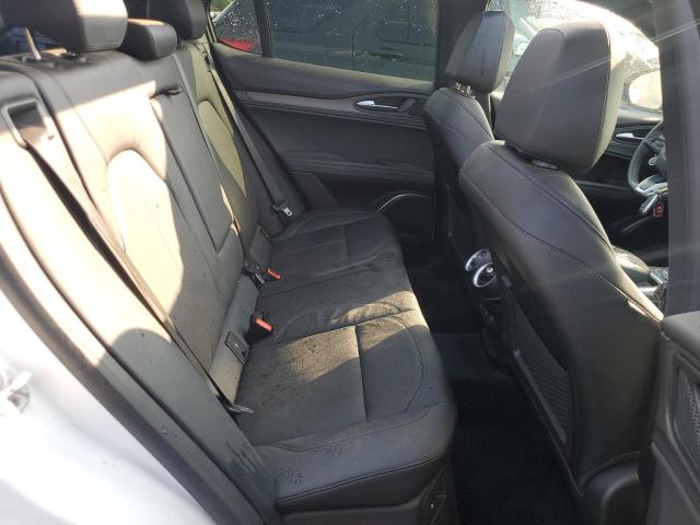 ZASPAKBN1N7D47875 - 2022 ALFA ROMEO STELVIO TI WHITE photo 11