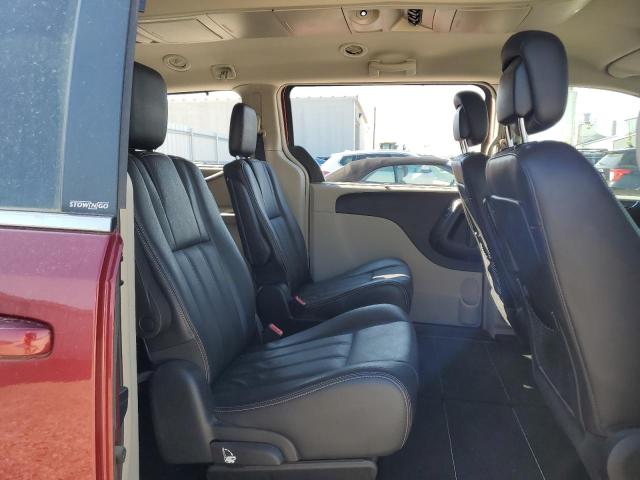 2C4RC1CG8CR136948 - 2012 CHRYSLER TOWN & COU TOURING L RED photo 11