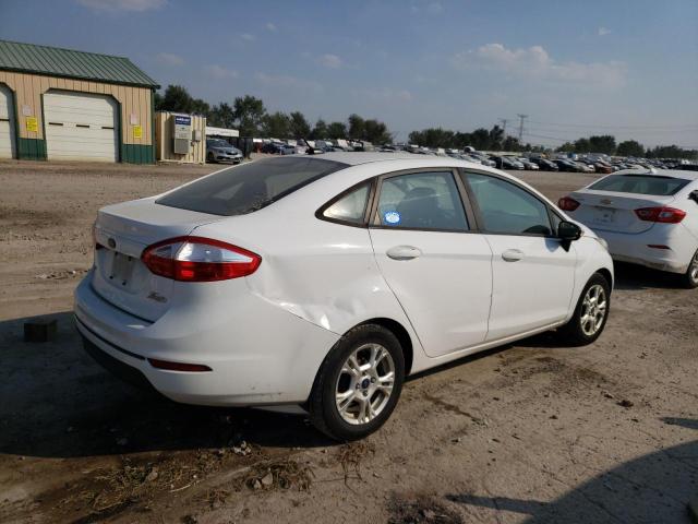 3FADP4BJ6FM158817 - 2015 FORD FIESTA SE WHITE photo 3