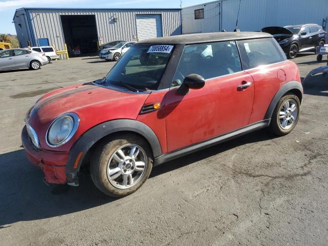WMWSU3C51CT259859 - 2012 MINI COOPER RED photo 1