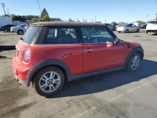 WMWSU3C51CT259859 - 2012 MINI COOPER RED photo 3