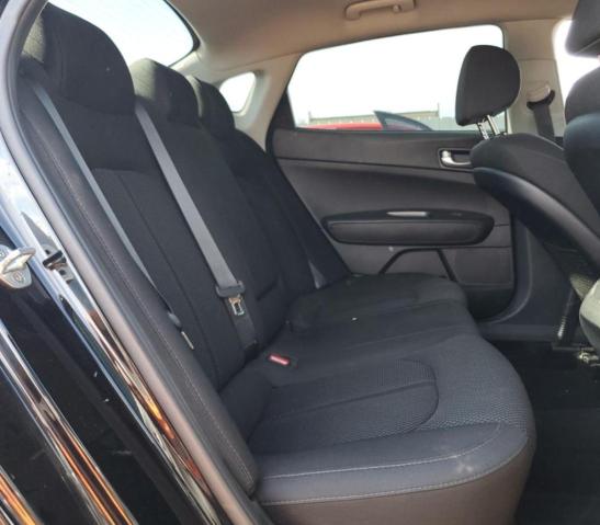 5XXGT4L35KG335095 - 2019 KIA OPTIMA LX შავი ფოტო 10