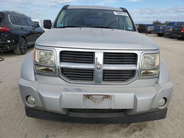 1D4PT2GK7BW506825 - 2011 DODGE NITRO SE SILVER photo 5