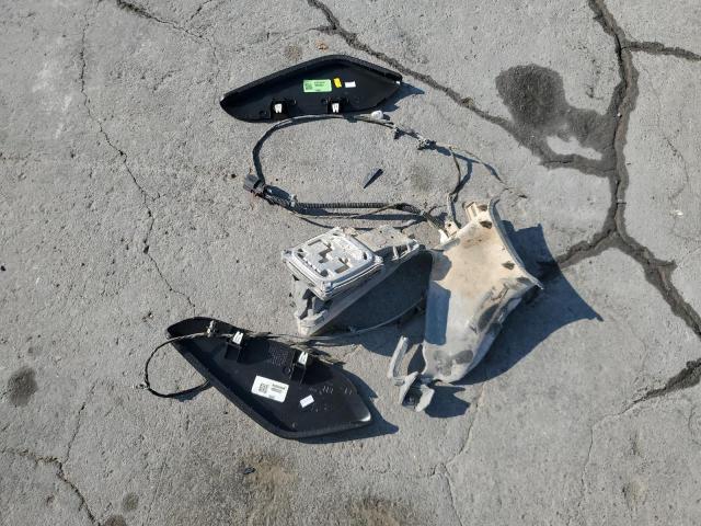 1G1FB1RS8J0157106 - 2018 CHEVROLET CAMARO LT 白色 照片 12