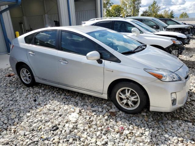 JTDKN3DU7B1383120 - 2011 TOYOTA PRIUS SILVER photo 4