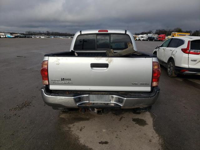 5TELU42N18Z581151 - 2008 TOYOTA TACOMA DOUBLE CAB 银色 照片 6