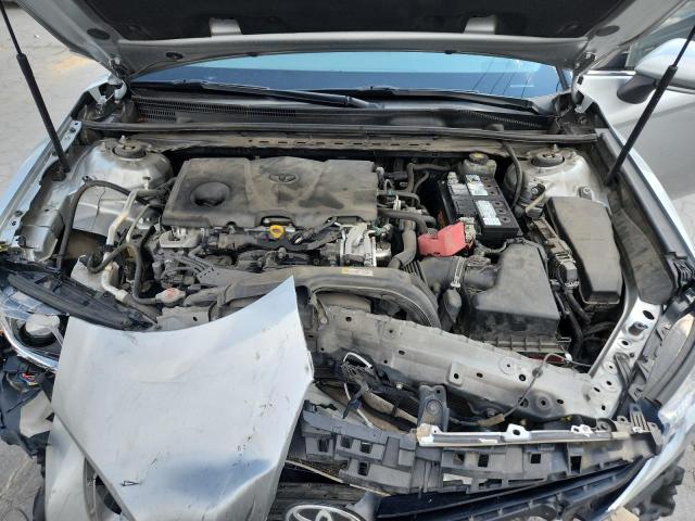 JTNB11HK8J3034457 - 2018 TOYOTA CAMRY L SILVER photo 11