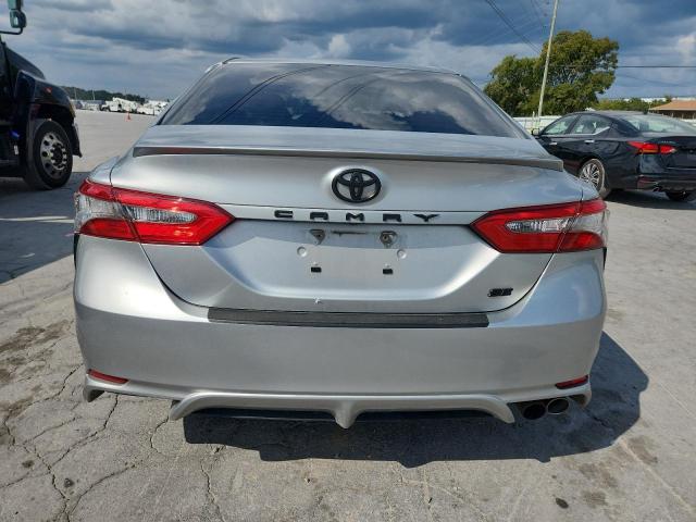 JTNB11HK8J3034457 - 2018 TOYOTA CAMRY L SILVER photo 6