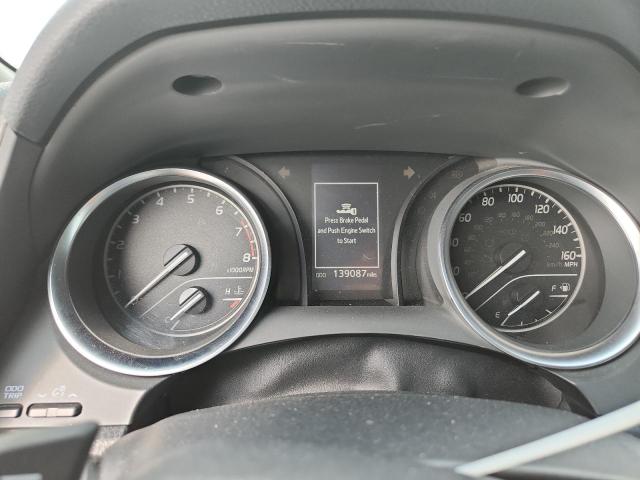 JTNB11HK8J3034457 - 2018 TOYOTA CAMRY L SILVER photo 9