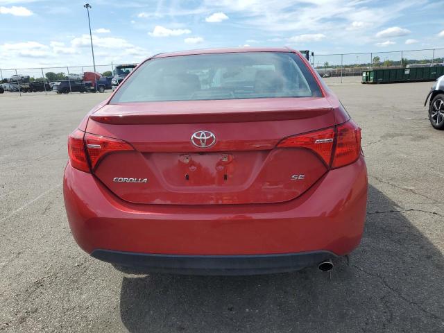2T1BURHE9HC774461 - 2017 TOYOTA COROLLA L RED photo 6