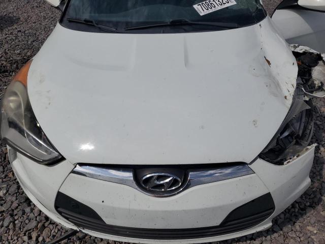 KMHTC6AD4GU261428 - 2016 HYUNDAI VELOSTER თეთრი ფოტო 11