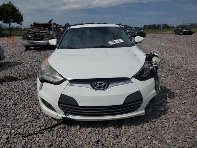 KMHTC6AD4GU261428 - 2016 HYUNDAI VELOSTER თეთრი ფოტო 5